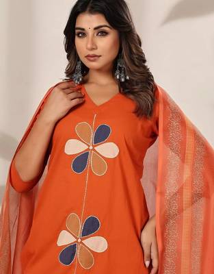 Women Floral Embroidered Patchwork Cotton Kurta with Trousers & With Dupatta 1