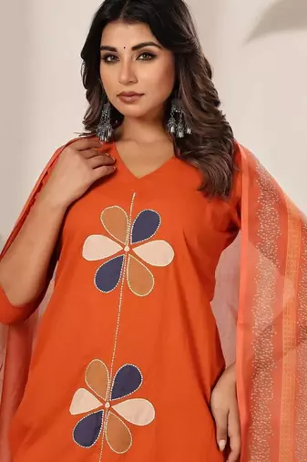 Women Floral Embroidered Patchwork Cotton Kurta with Trousers & With Dupatta