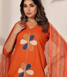 Women Floral Embroidered Patchwork Cotton Kurta with Trousers & With Dupatta