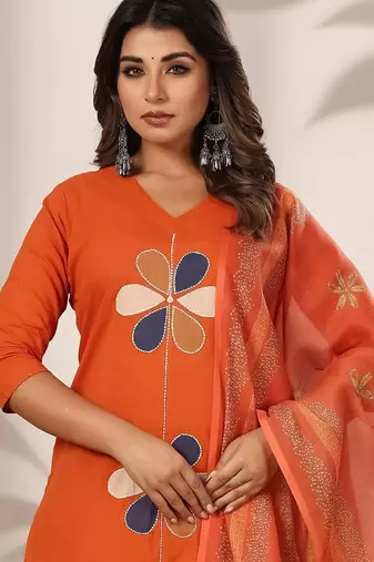 Women Floral Embroidered Patchwork Cotton Kurta with Trousers & With Dupatta
