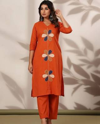 Women Floral Embroidered Patchwork Cotton Kurta with Trousers & With Dupatta 6