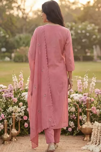 Women Ethnic Motifs Embroidered Thread Work Kurta with Trousers & With Dupatta