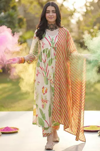 Women Floral Printed Empire Cotton Kurta with Trousers & With Dupatta
