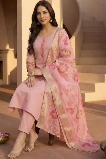 Women Ethnic Motifs Thread Work Kurta with Trousers & With Dupatta