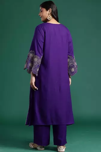 Plus Size Motifs Thread Work Kurta with Trousers