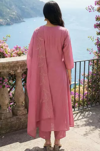 Women Floral Thread Work Kurta with Trousers & With Dupatta