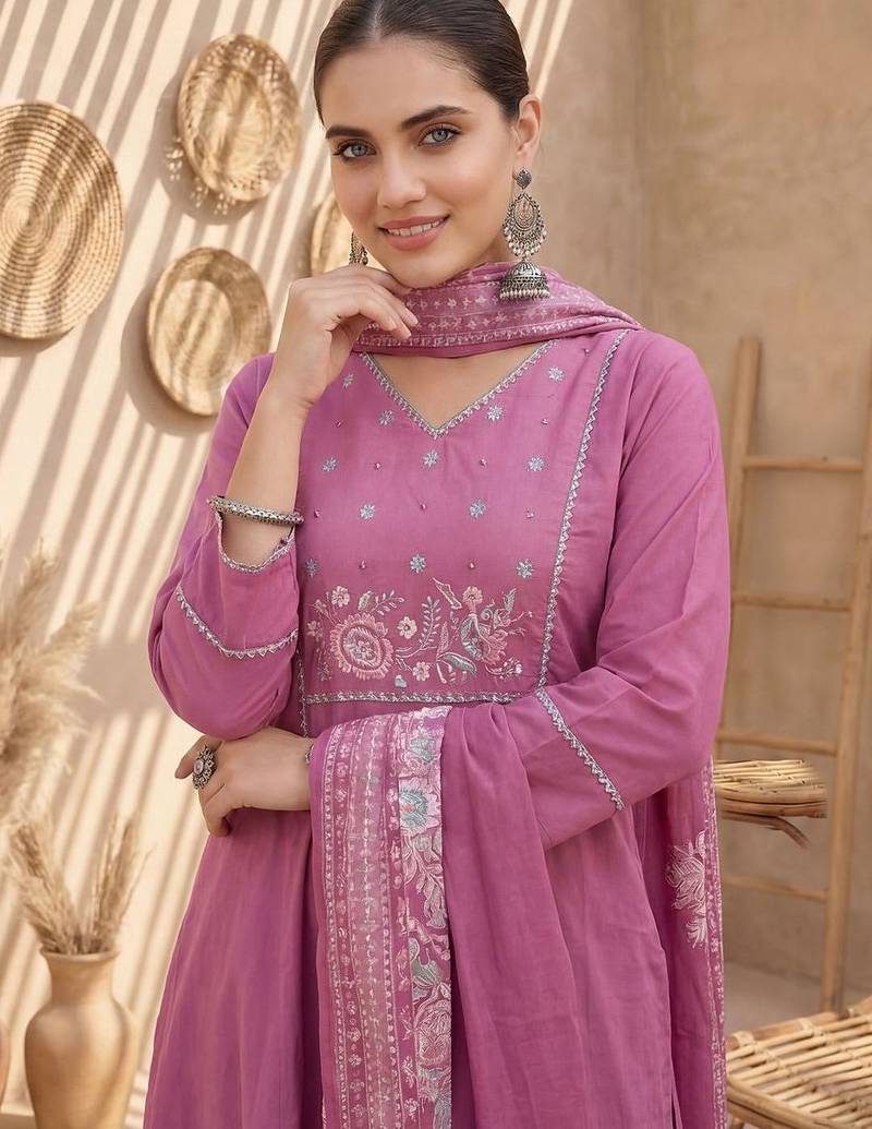 Women Floral Embroidered Thread Work Cotton Kurta with Trousers & With Dupatta