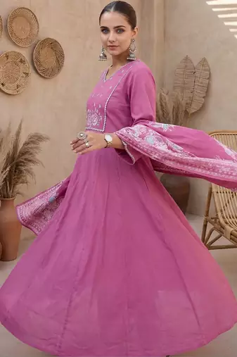 Women Floral Embroidered Thread Work Cotton Kurta with Trousers & With Dupatta