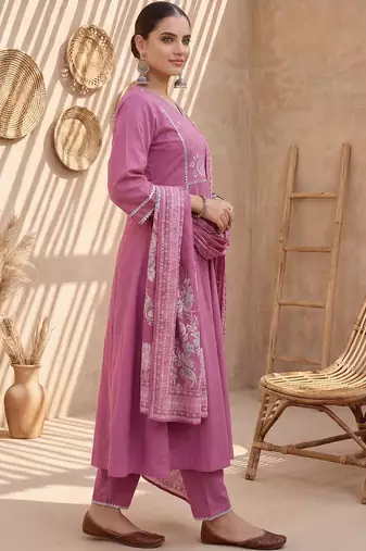 Women Floral Embroidered Thread Work Cotton Kurta with Trousers & With Dupatta