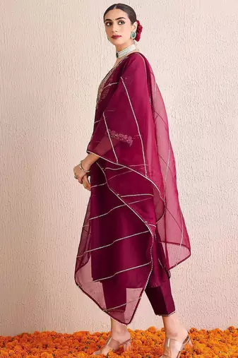 Women Floral Embroidered Pleated Thread Work Liva Kurta with Palazzos & With Dupatta