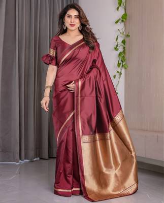 Maroon elegant zari woven banarasi silk sarees with attached blouse 3