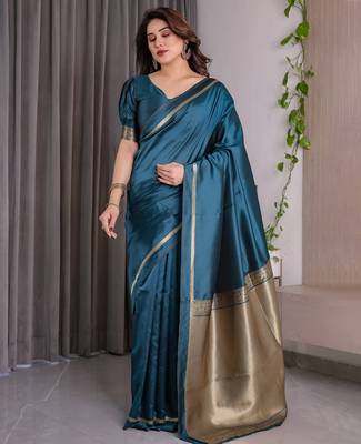 Rama elegant zari woven banarasi silk sarees with attached blouse 2