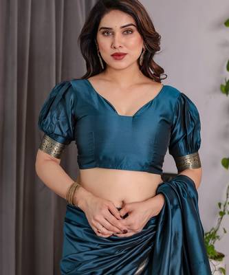 Rama elegant zari woven banarasi silk sarees with attached blouse 4
