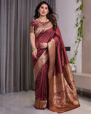 Maroon elegant zari woven banarasi silk sarees with attached blouse 1
