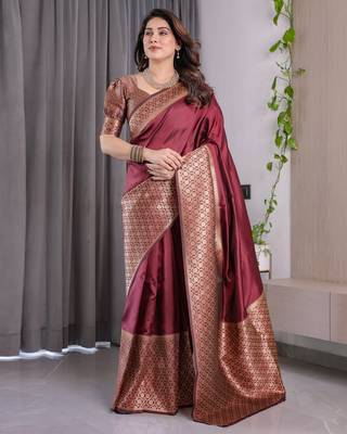 Maroon elegant zari woven banarasi silk sarees with attached blouse 2