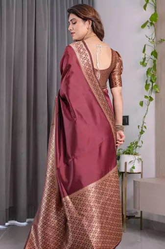 Maroon elegant zari woven banarasi silk sarees with attached blouse