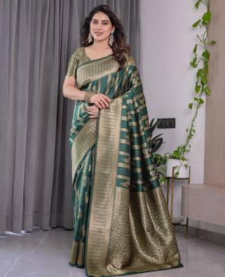Green elegant zari woven banarasi silk sarees with attached blouse 1
