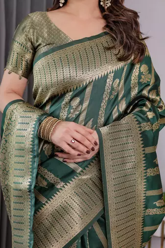 Green elegant zari woven banarasi silk sarees with attached blouse