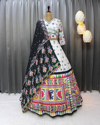 Off White Muslin Cotton Digital Print Mirror Work Navratri Lehenga Choli 2