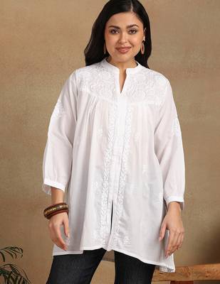 Women white floral embroidered chikankari pleats front slit kurtis 1