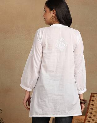 Women white floral embroidered chikankari pleats front slit kurtis 2