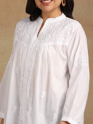 Women white floral embroidered chikankari pleats front slit kurtis 4