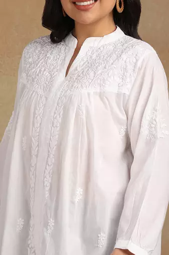 Women white floral embroidered chikankari pleats front slit kurtis