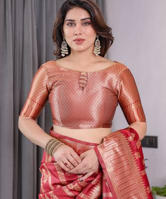 Red elegant zari woven banarasi silk sarees with attached blouse 4