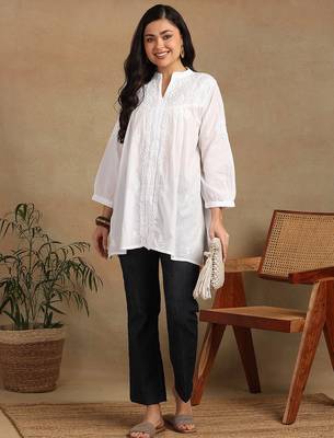 Women white floral embroidered chikankari pleats front slit kurtis 5