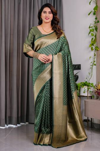 Green elegant zari woven banarasi silk sarees with attached blouse