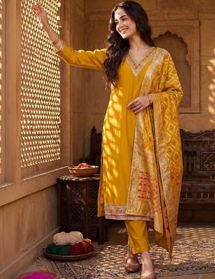 Women Ethnic Motifs Regular Gotta Patti Kurta with Trousers & With Dupatta 3