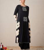 Women Printed Panelled Thread Work Kurta with Trousers