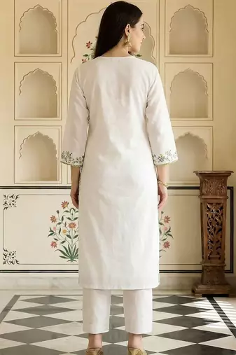 Women Floral Embroidered Thread Work Cotton Kurta with Trousers & With Dupatta