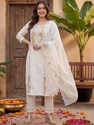 Women Floral Embroidered Thread Work Cotton Kurta with Trousers & With Dupatta 5