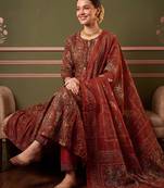 Women Floral Printed Tiered Cotton Kurta with Trousers & With Dupatta
