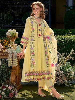 Women Floral Embroidered Cotton Kurta with Trousers & Dupatta 2