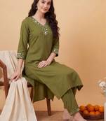 Women Mirror Work Kurta with Trousers