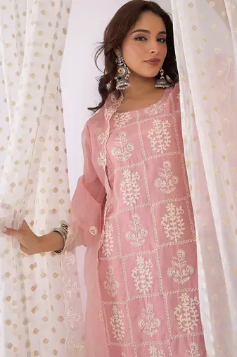 Women Ethnic Motifs Embroidered Thread Work Kurta with Trousers & With Dupatta
