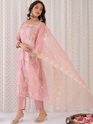 Women Ethnic Motifs Embroidered Thread Work Kurta with Trousers & With Dupatta 4