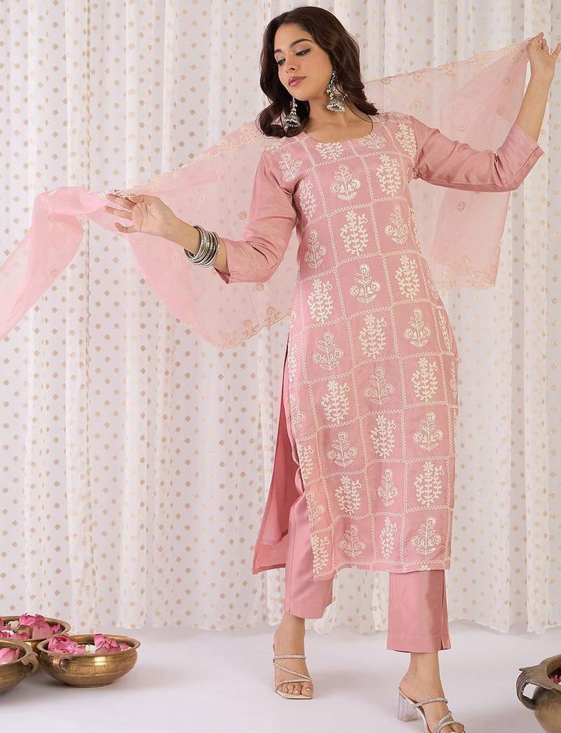Women Ethnic Motifs Embroidered Thread Work Kurta with Trousers & With Dupatta