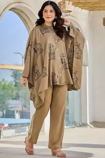 Women Ethnic Motifs Printed Band Collar Kaftan Kurta With Trouser