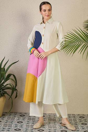 Women Geometric Printed Cotton Kurta with Trousers