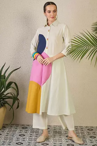 Women Geometric Printed Cotton Kurta with Trousers