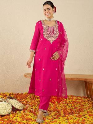 Women Ethnic Motifs Embroidered Sequinned Kurta with Trousers & Dupatta 1
