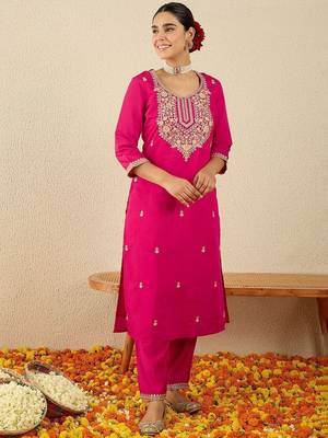 Women Ethnic Motifs Embroidered Sequinned Kurta with Trousers & Dupatta 3