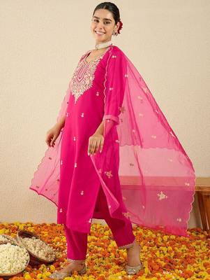 Women Ethnic Motifs Embroidered Sequinned Kurta with Trousers & Dupatta 4