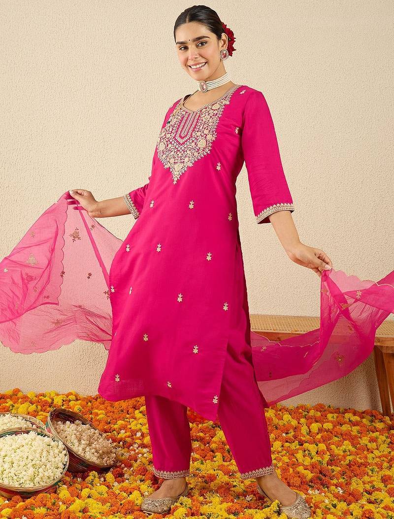 Women Ethnic Motifs Embroidered Sequinned Kurta with Trousers & Dupatta