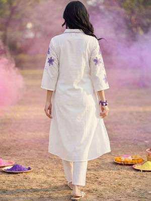 Women Floral Embroidered Thread Work Cotton Kurta with Trousers 4