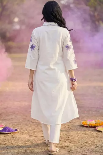 Women Floral Embroidered Thread Work Cotton Kurta with Trousers