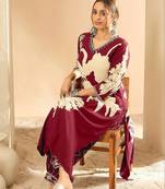 Women Floral Printed Kurta with Pyjamas